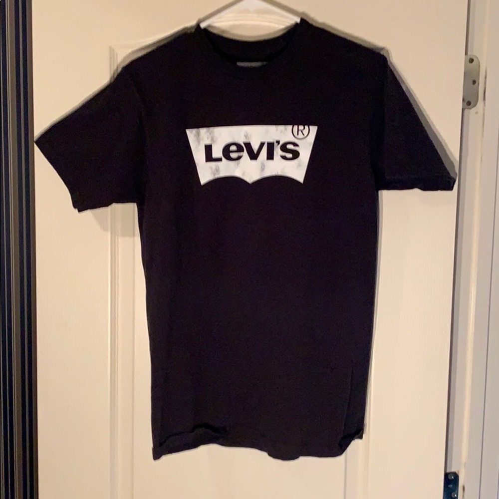 Levi’s T-Shirt Medium